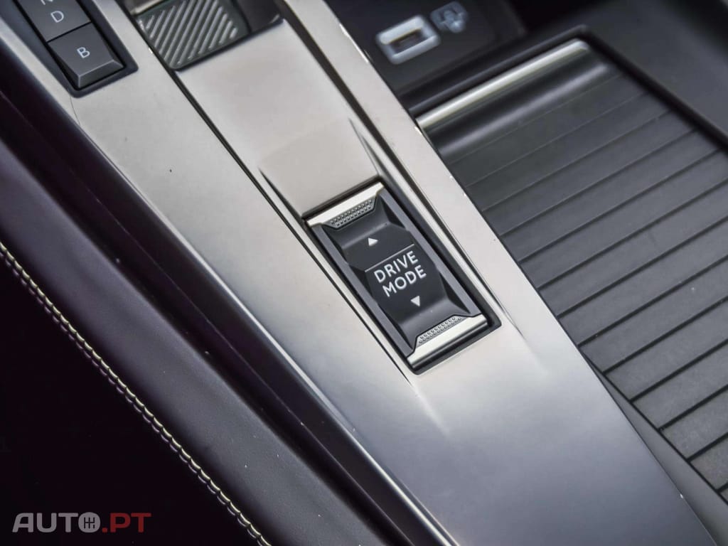 Peugeot 408 1.6 Hybrid GT e-EAT8