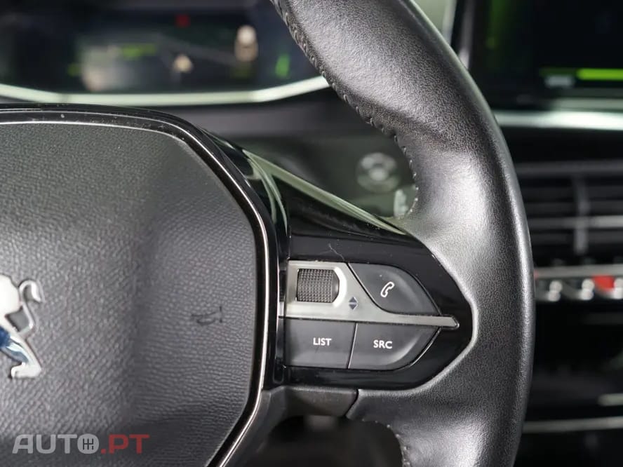 Peugeot 2008 1.2 PureTech Allure