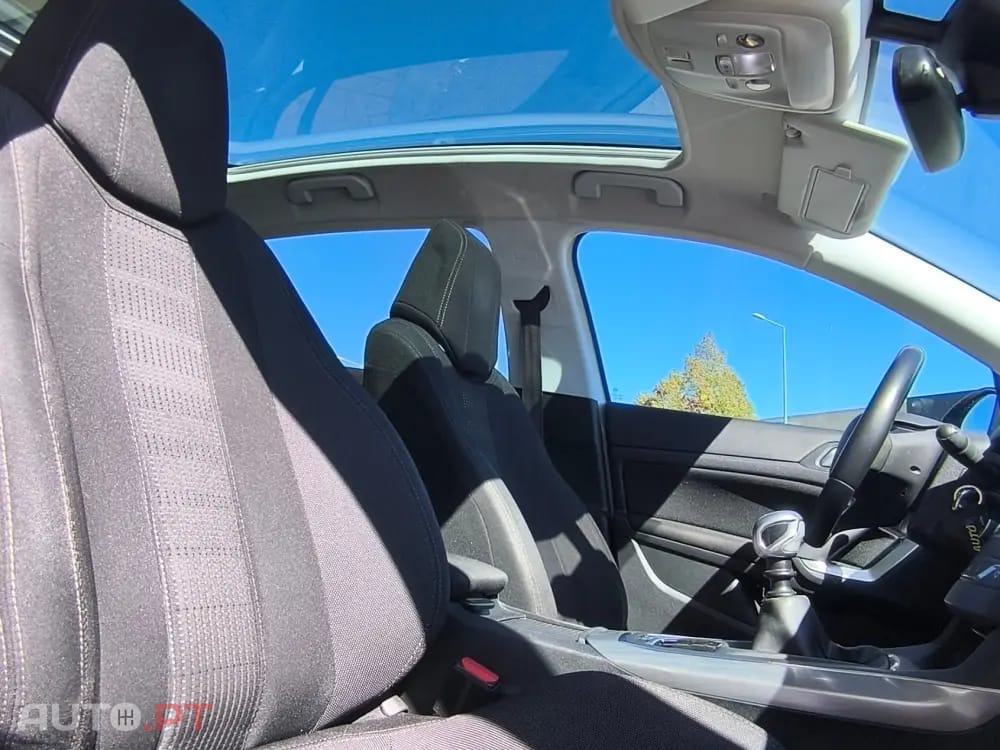 Peugeot 308 1.6 BlueHDi Allure J17