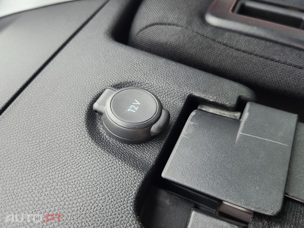 Peugeot 308 1.6 e-HDi Allure J17