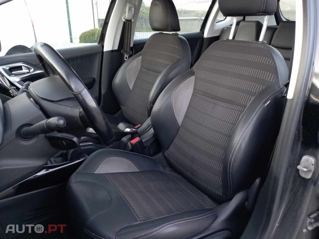 Peugeot 2008 1.6 HDI