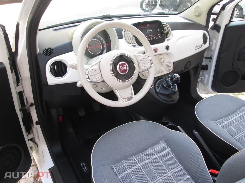 Fiat 500C 1.0 Hybrid (RED)