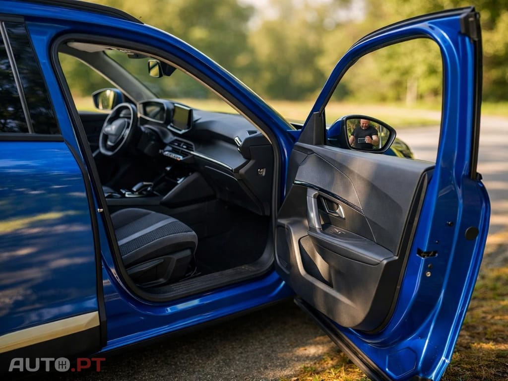 Peugeot E-2008 50 kWh Allure