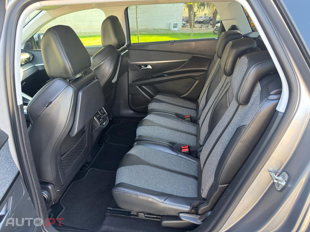 Peugeot 5008 1.5 BlueHDi Allure Pack EAT8