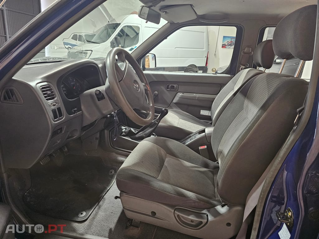 Nissan Pick Up 2.5Di