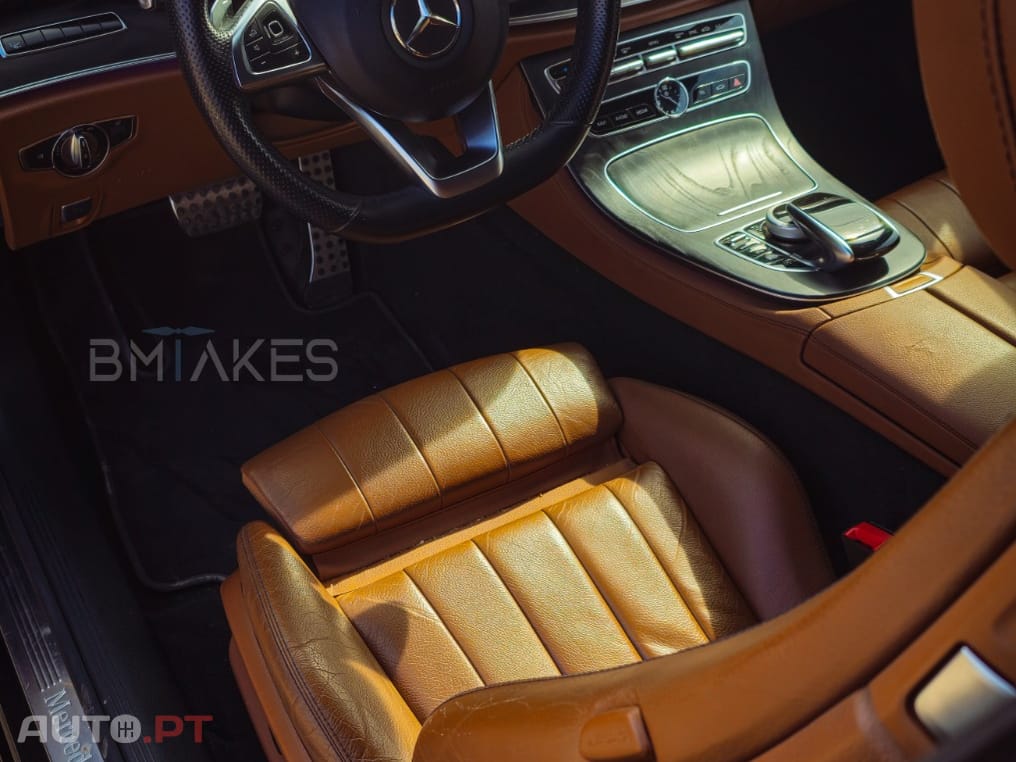Mercedes-Benz E 220 Coupé E 220 4MATIC