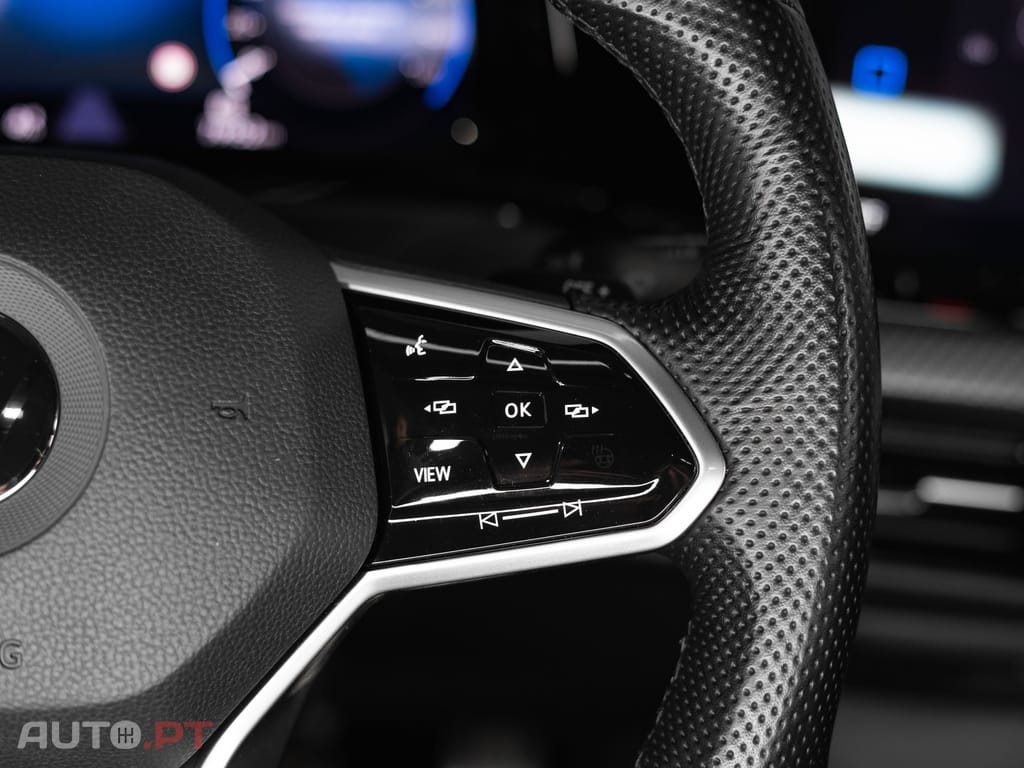 Volkswagen Golf Variant 2.0 TDi R-Line DSG