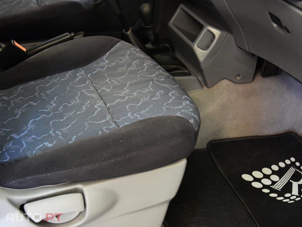 Nissan Terrano II 2.7 TDi SR AC+ABS