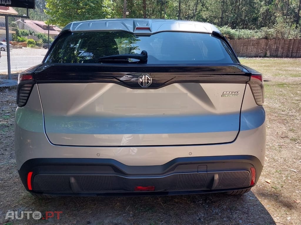 MG MG4 51 kWh Standard