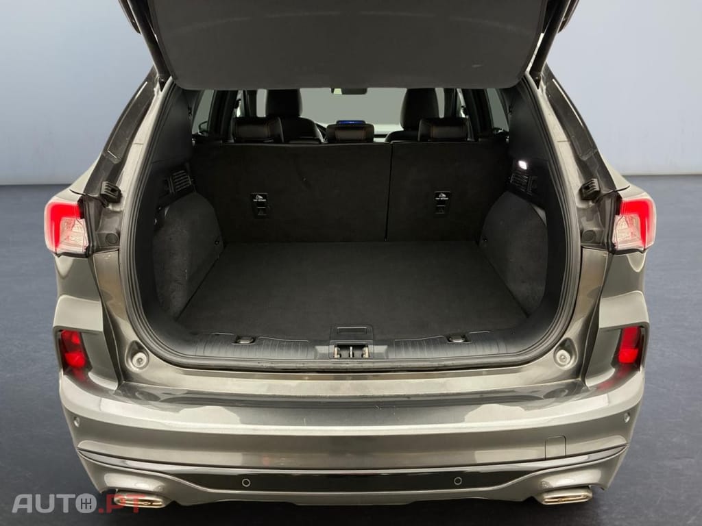 Ford Kuga 2.5 FHEV ST-Line X