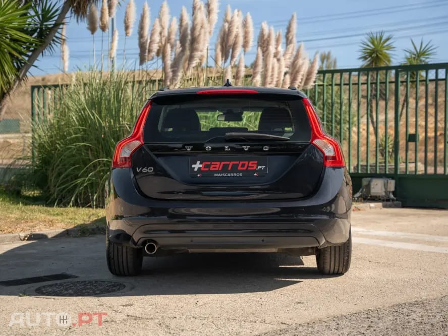 Volvo V60 2.0 D2 Momentum