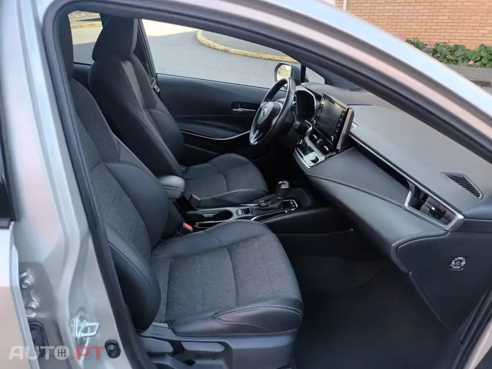 Toyota Corolla 1.8 Hybrid Comfort