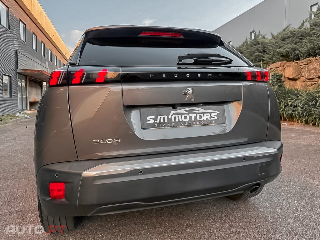 Peugeot 2008 PureTech 100 Allure
