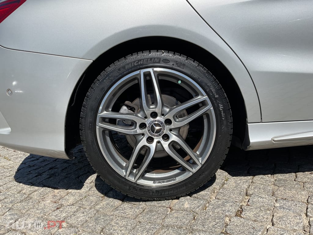 Mercedes-Benz CLA 180 d Shooting Brake AMG Line Aut.