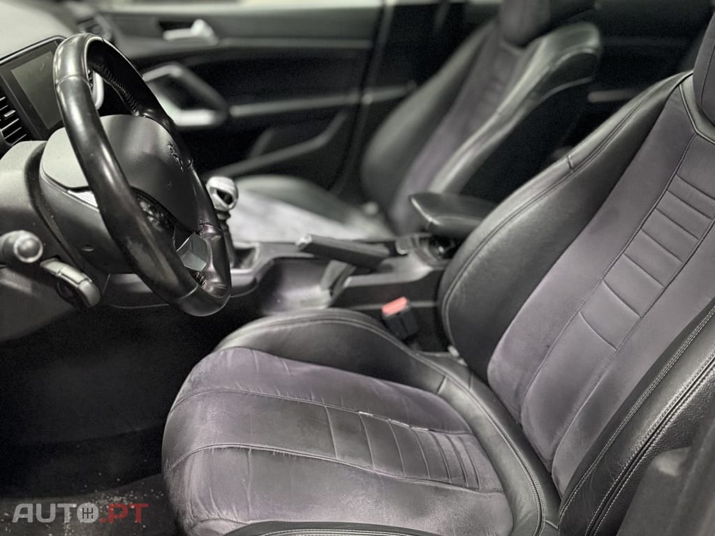 Peugeot 308 1.6 e-HDi Allure J17