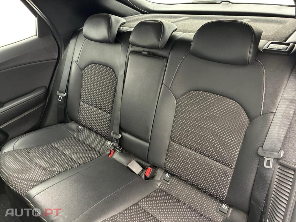 Kia Xceed 1.6 GDi Active Business DCT6