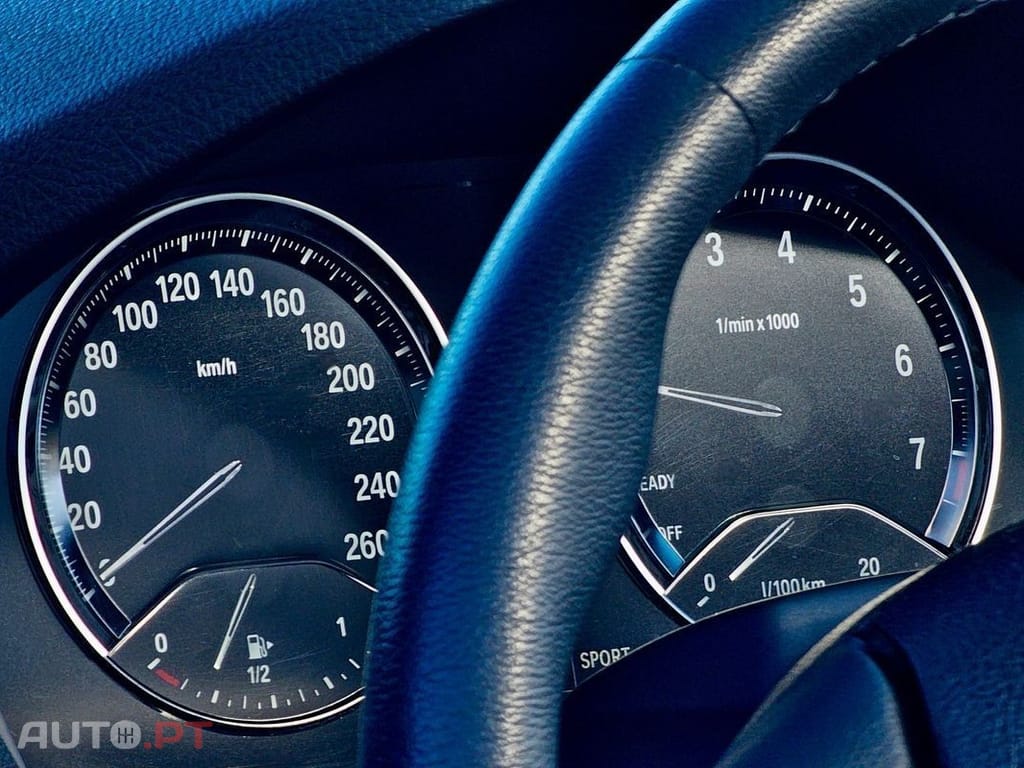 BMW 218 i Cabrio Luxury Line