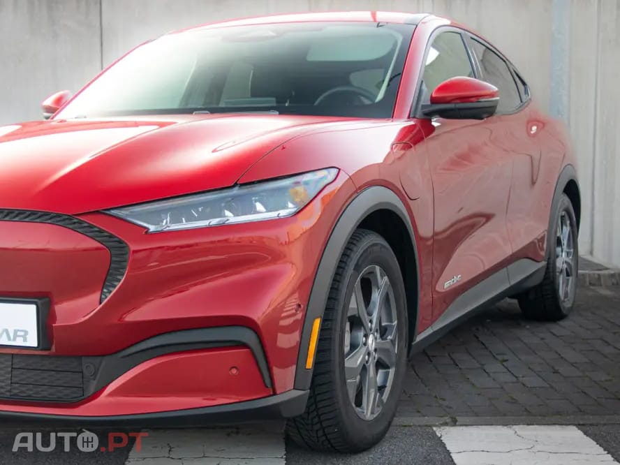 Ford Mustang Mach-E Standard