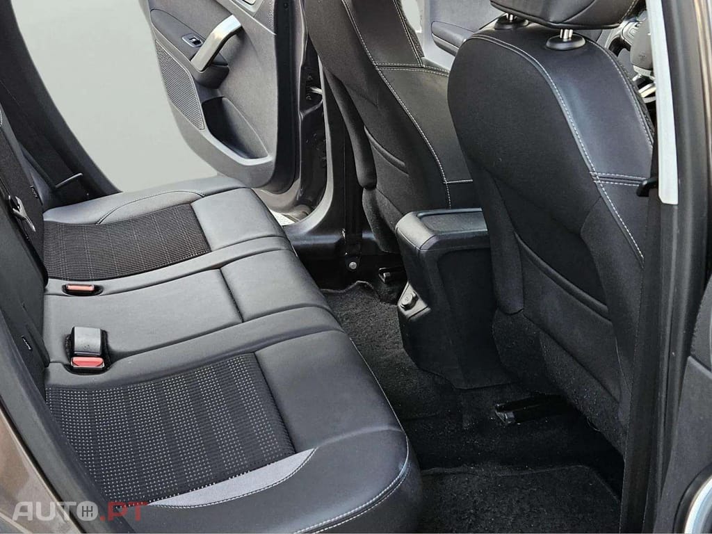 Peugeot 2008 1.2 VTi Allure