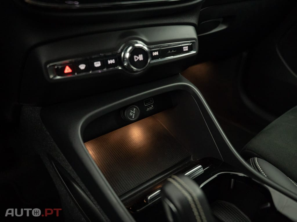 Volvo XC40 1.5 T5 PHEV R-Design Expression