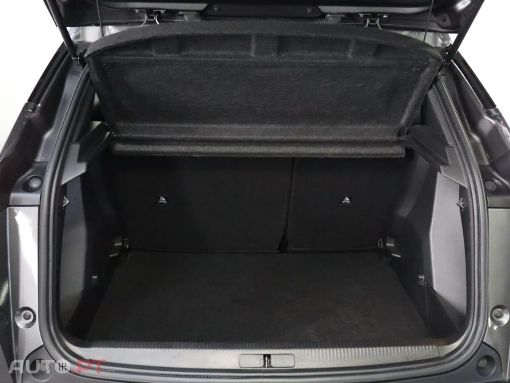 Peugeot 2008 1.2 PureTech  Allure