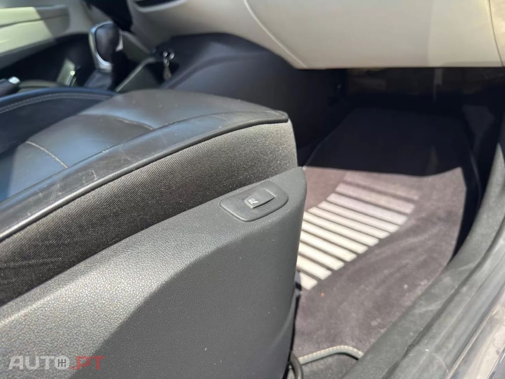 Renault Captur 1.2 TCe Initiale Paris EDC