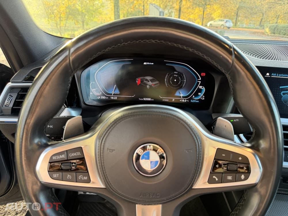 BMW 330 e Pack M Auto