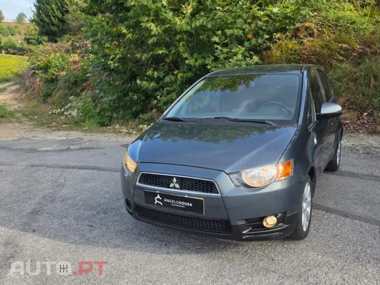 Mitsubishi Colt 1.3 Invite CA