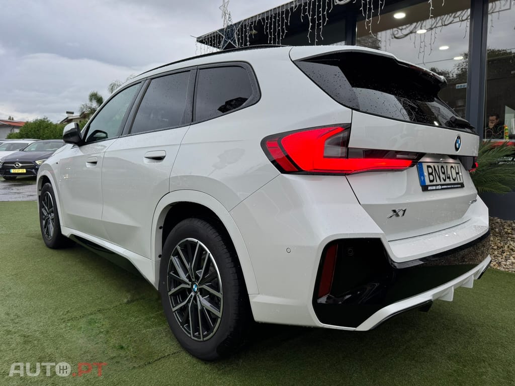 BMW X1 sDrive18d Pack Desportivo M