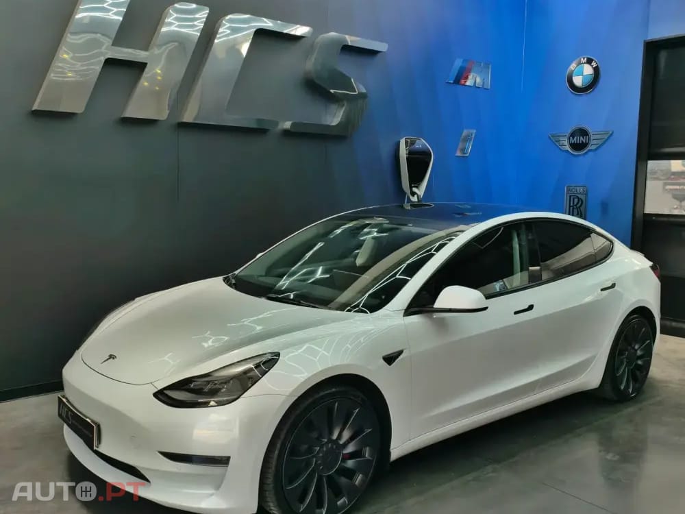 Tesla Model 3 Performance Tração Integral