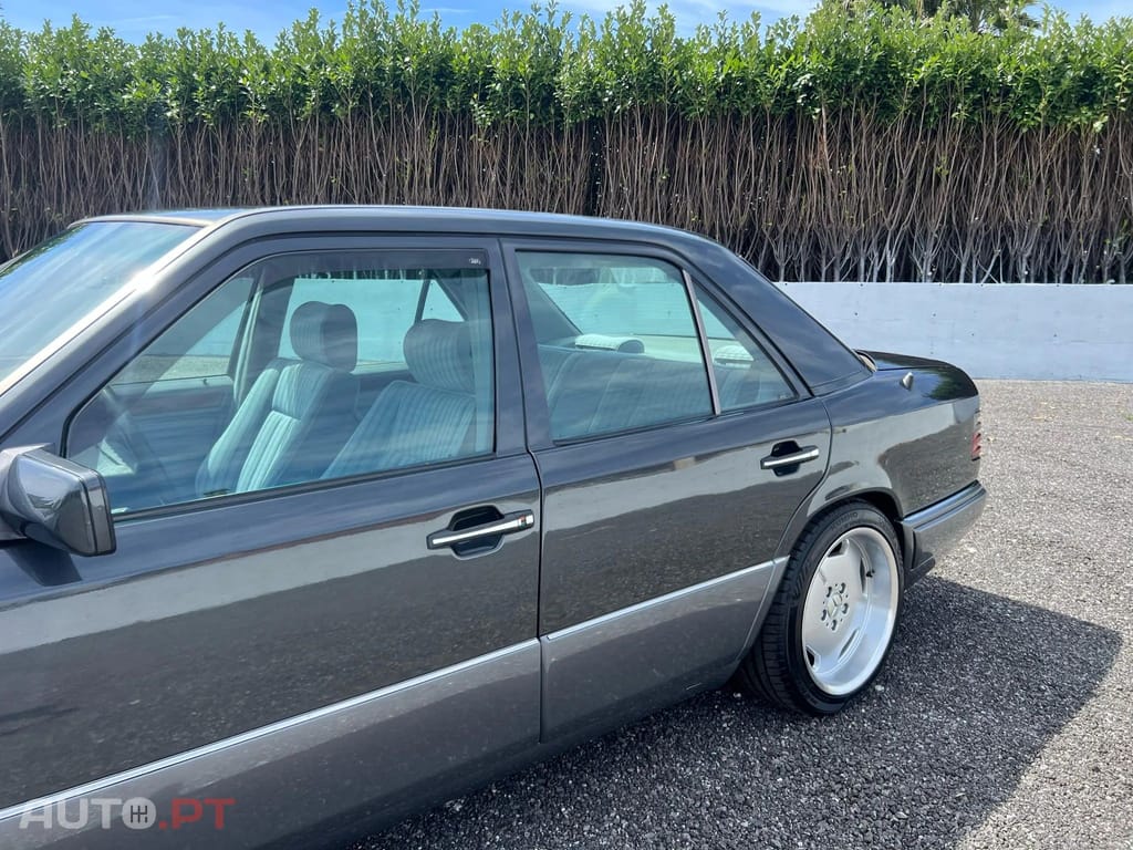 Mercedes-Benz E 280 Classic