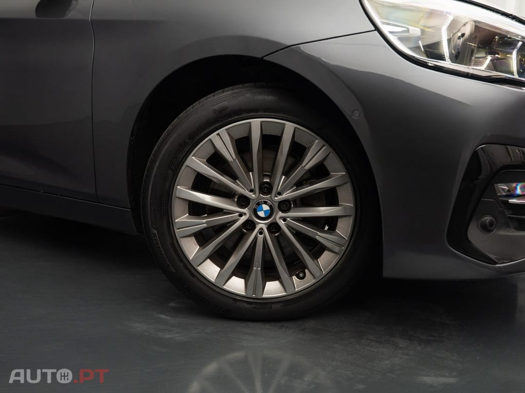 BMW 218 i 7L Line Luxury Auto