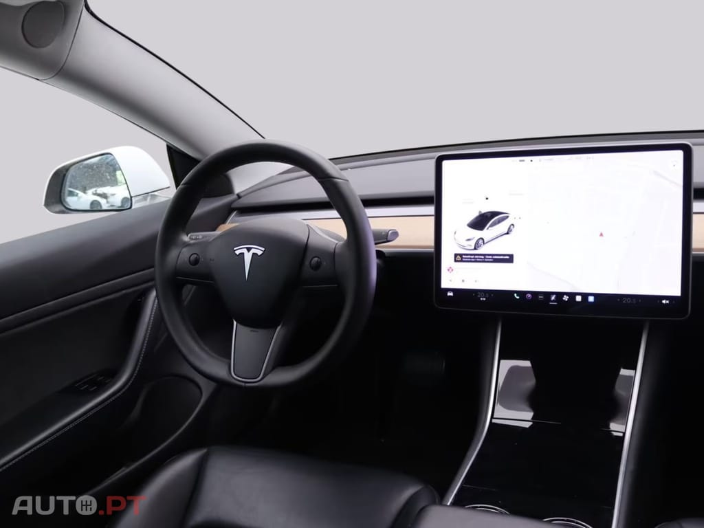 Tesla Model 3 Long-Range AWD I.V.A DEDUTÍVEL