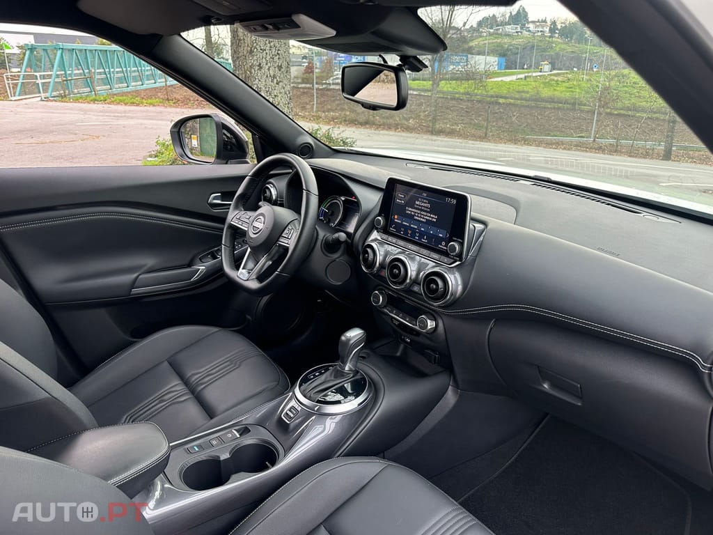 Nissan Juke 1.6 Hybrid Tekna TwoTone T
