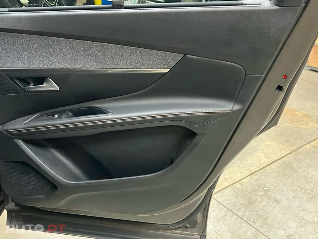 Peugeot 5008 1.5 BlueHDi 130