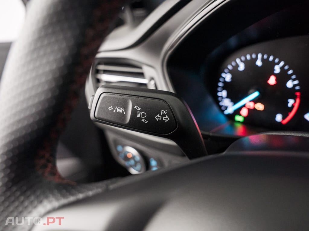 Ford Focus SW 1.0 EcoBoost MHEV ST-Line