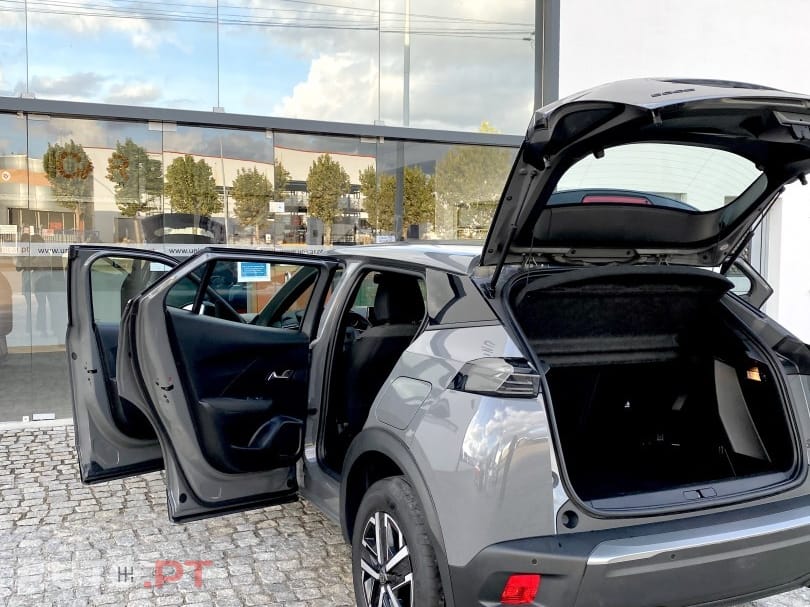 Peugeot 2008 1.2 PureTech Active Pack