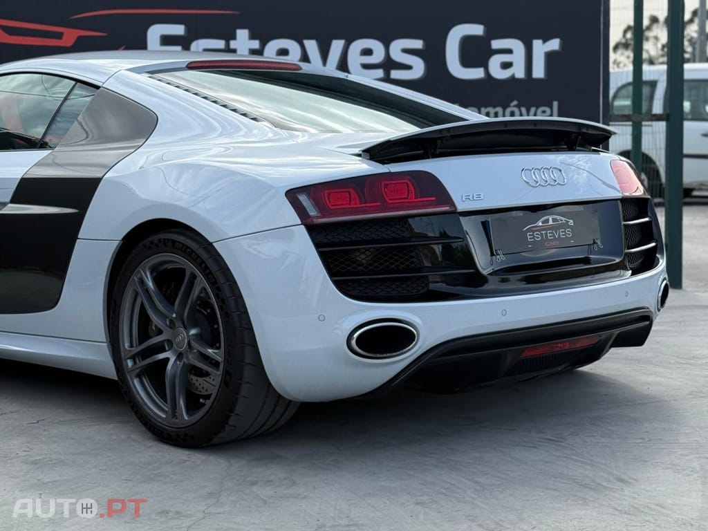 Audi R8 5.2 FSI quattro S tronic