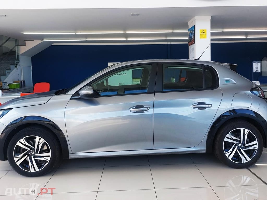 Peugeot E-208 50 kWh Active