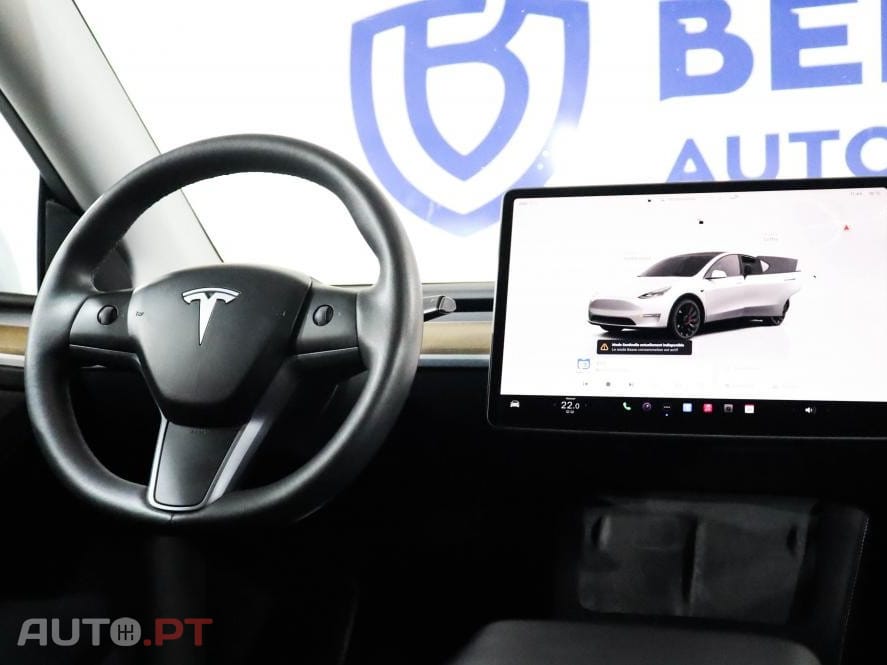 Tesla Model Y Performance Dual Motor AWD