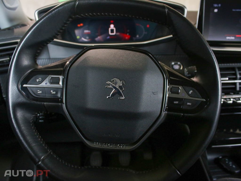 Peugeot 2008 1.5 BlueHDi Allure
