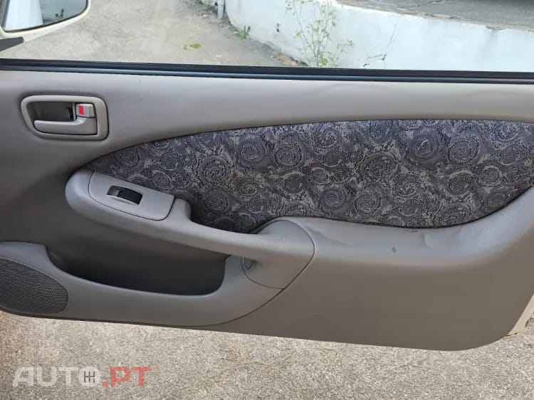 Toyota Corolla 2.0 D-4D Sol