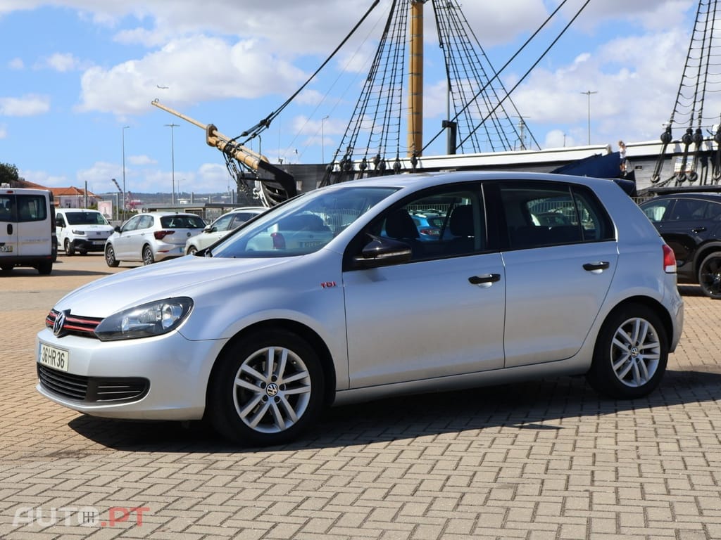 Volkswagen Golf 2.0 TDi Confortline