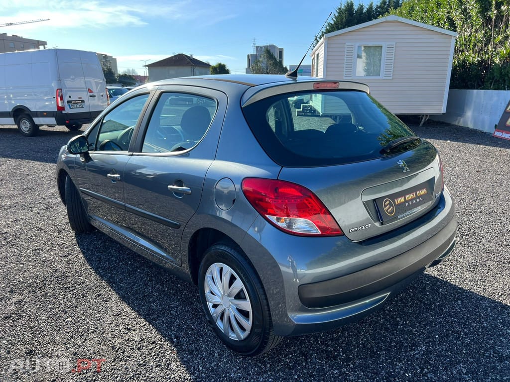 Peugeot 207 1.4 16V Active