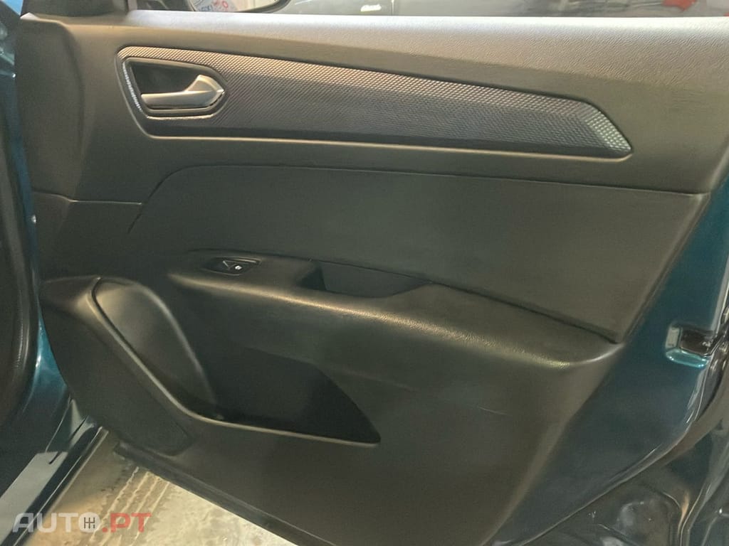 Renault Arkana 1.6 E-Tech Full Hybrid Evolution