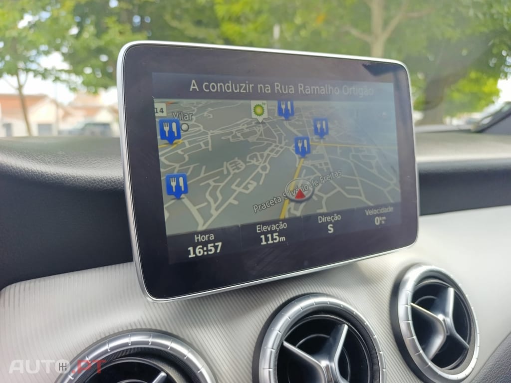 Mercedes-Benz CLA 180 Shooting Brake d BlueEFFICIENCY Edition