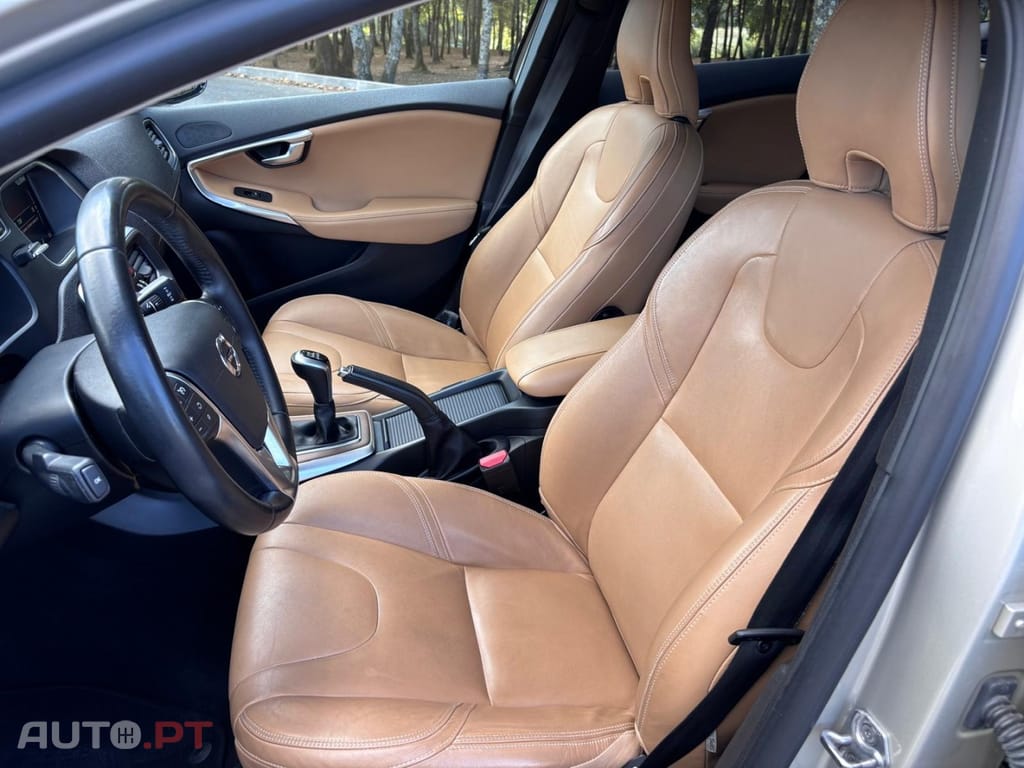 Volvo V40 Cross Country 2.0 D2 Pro