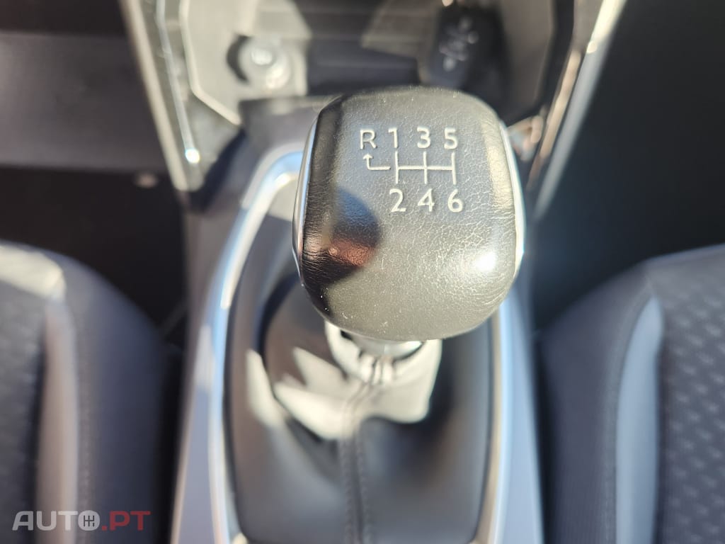 Peugeot 2008 1.5 BlueHDi Allure