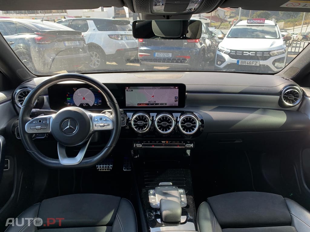 Mercedes-Benz A 250 e AMG Line