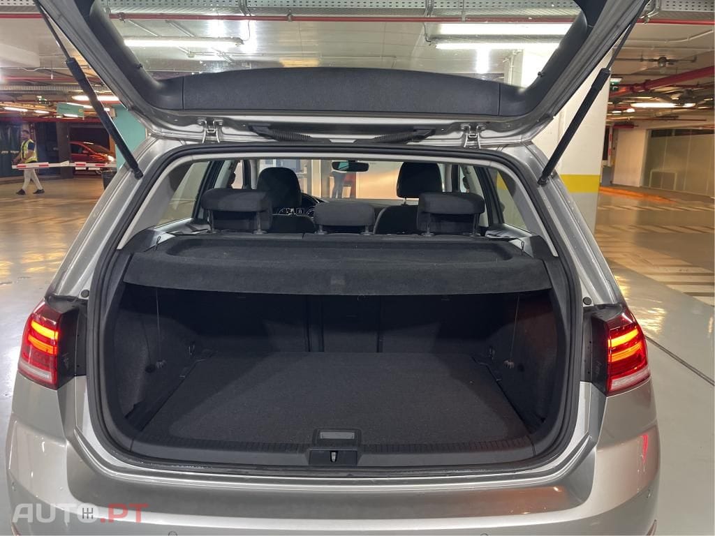 Volkswagen Golf 1.6 TDI Stream